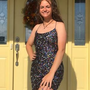 Meet your Posher, Alison